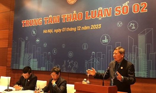 Phó Chủ tịch Thường trực Tổng Liên đoàn Lao động Việt Nam Trần Thanh Hải phát biểu tại Trung tâm thảo luận số 2. Ảnh: Bảo Hân