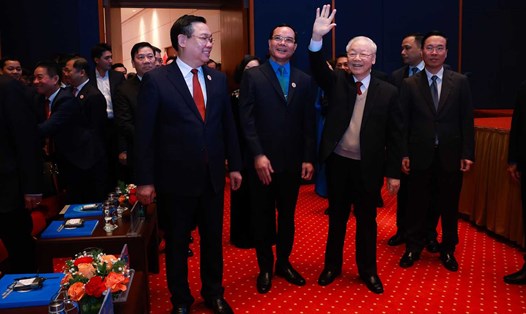 Tổng Bí thư Nguyễn Phú Trọng cùng các lãnh đạo Đảng, Nhà nước tham dự Đại hội XIII Công đoàn Việt Nam. 
