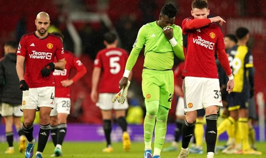 Man United thua 0-3 trên sân nhà trước Bournemouth. Ảnh: The Independent