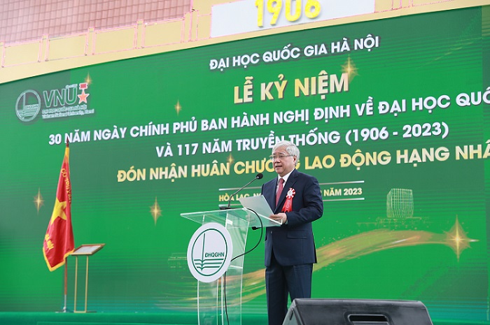 Ông Đỗ Văn Chiến kỳ vọng vào những thành tích sẽ đạt được của Đại học Quốc gia Hà Nội trong thời gian tới.