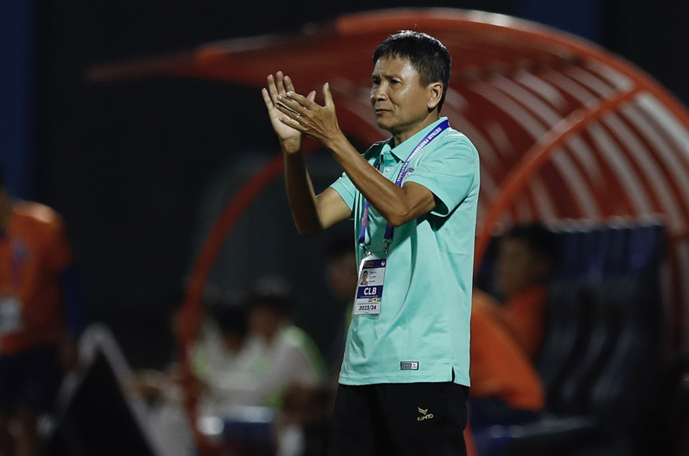 Huấn luyện viên Võ Đình Tân để ngỏ khả năng chia tay câu lạc bộ Khánh Hoà. Ảnh: Thanh Vũ