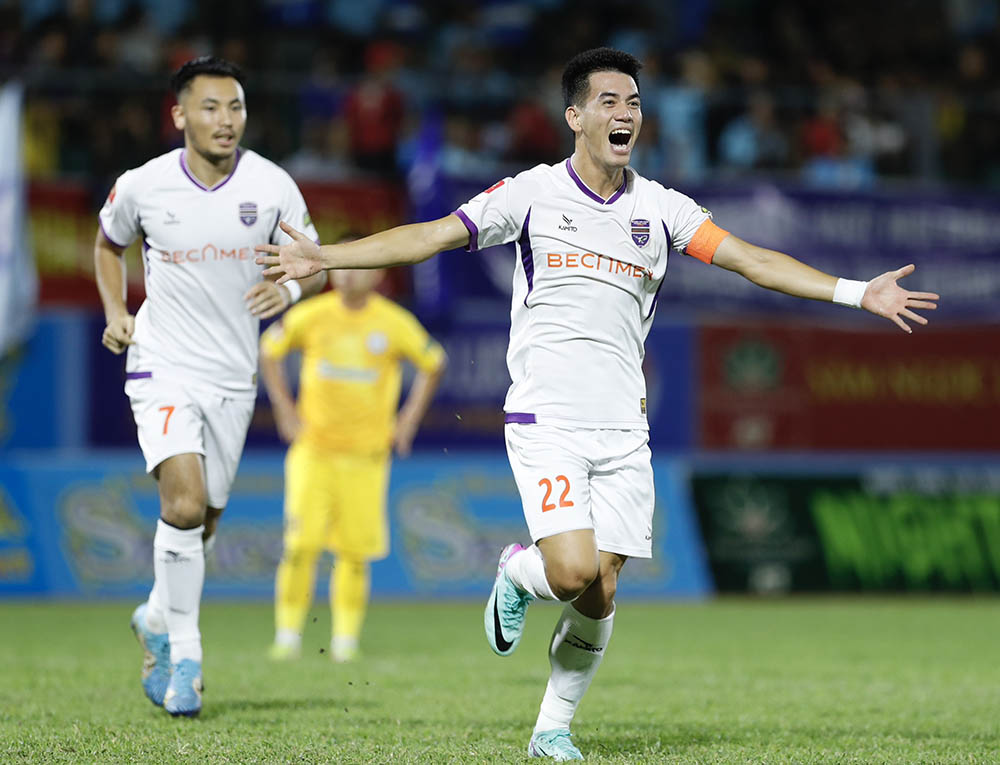Bình Dương vào top 3 V.League 2023-2024 sau trận thắng Khánh Hoà. Ảnh: Thanh Vũ