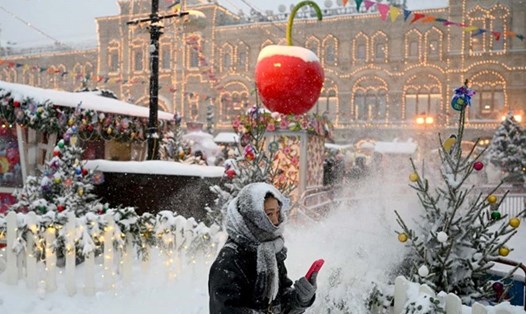 Quảng trường Đỏ ở Thủ đô Mátxcơva, Nga ngập trong tuyết ngày 3.12.2023. Ảnh: AFP