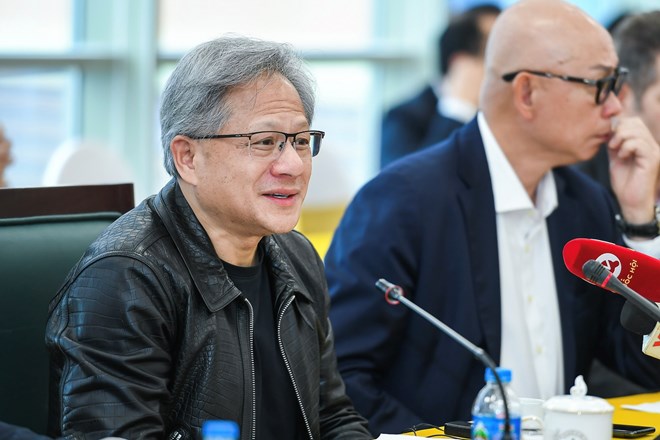 Chủ tịch Tập đoàn NVIDIA nhận thấy cơ hội phi thường của Việt Nam về chip