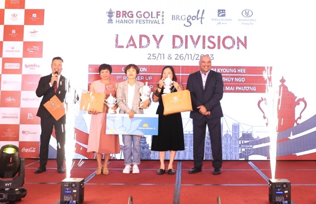 Các nữ gôn thủ xuất sắc nhất của 2023 BRG Golf Hanoi Festival. Ảnh: Thu Thảo