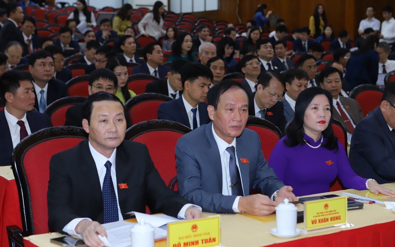 Các đại biểu dự kỳ họp thứ 17, HĐND tỉnh Thanh Hóa khóa XVIII. Ảnh: X.H