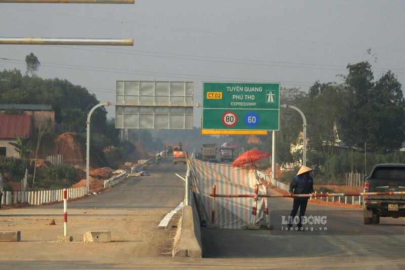 Cuối tháng 12.2023, khi tuyến cao tốc Tuyên Quang - Phú Thọ xây dựng xong, xã Hà Lộc của TX Phú Thọ cũng chính là điểm cuối của tuyến đường này.