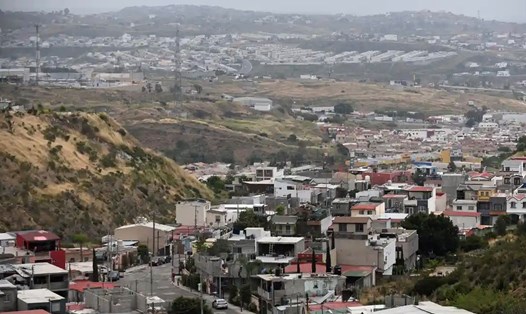 Các công tố viên ở Tijuana, Mexico cho rằng, một trùm ma tuý đã ra lệnh săn lùng và giết những cảnh sát biến chất đã ăn cắp ma tuý của chúng. Ảnh: Chụp màn hình