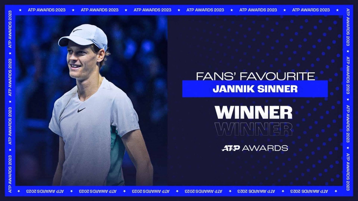 Jannik Sinner được trao giải Người hâm mộ yêu thích nhất. Ảnh: ATP