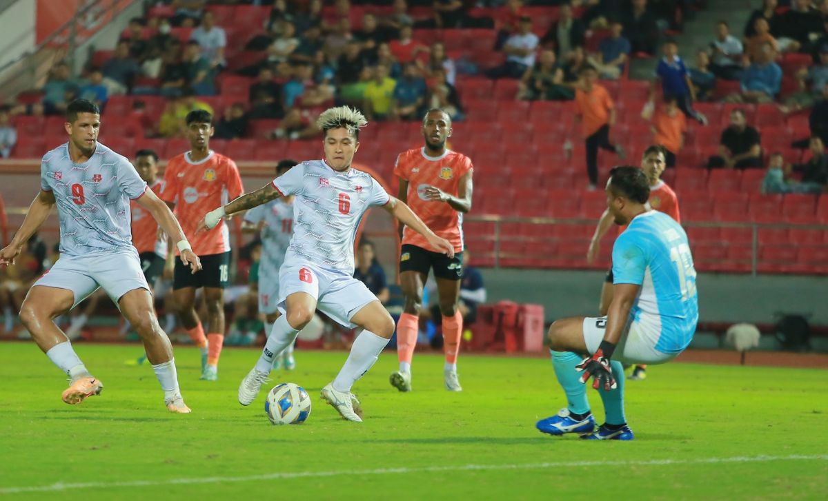Hải Phòng FC thi đấu lấn lướt trước Hougang United. Ảnh: Phạm Thạch