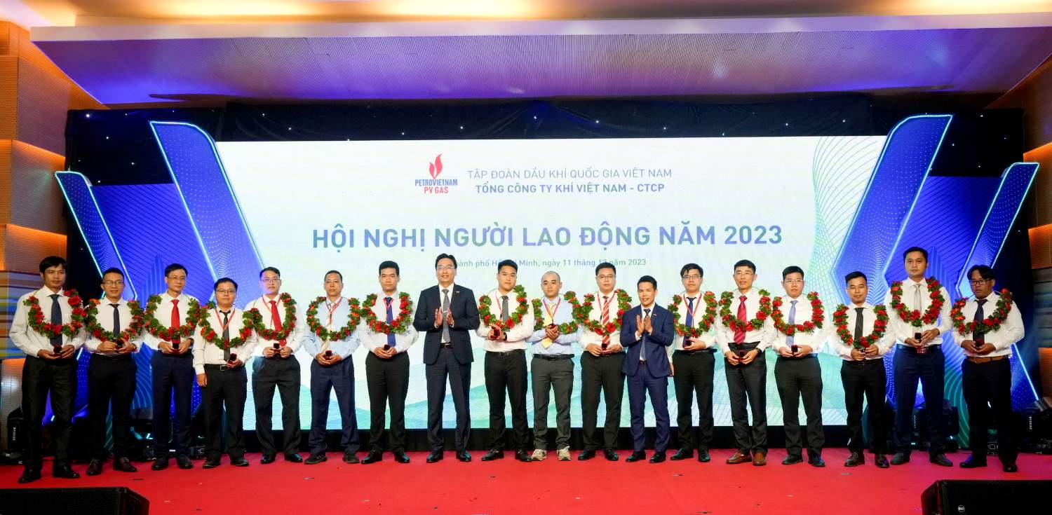 Các tấm gương lao động điển hình của PV GAS năm 2023.  