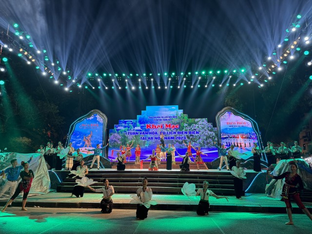 Tổng duyệt Chương trình khai mạc Tuần Văn hóa, Du lịch Điện Biên tại Hà Nội. Ảnh: Sở Văn hóa, Thể Thao và Du lịch tỉnh Điện Biên 