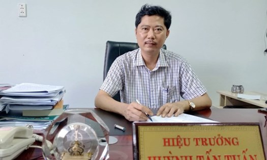 Ông Huỳnh Tấn Tuấn - Hiệu trưởng Trường CĐYT Quảng Nam. Ảnh: Hoàng Bin.
