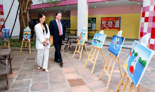 Triển lãm "Trở về tuổi thơ" chính thức khai mạc vào ngày 16.12 tại Hà Nội. Ảnh: BTC