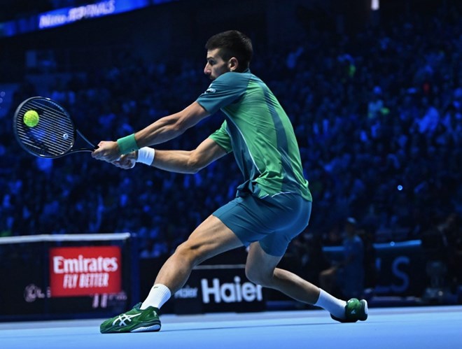 Djokovic xếp dưới 3 đối thủ về chỉ số trả giao bóng