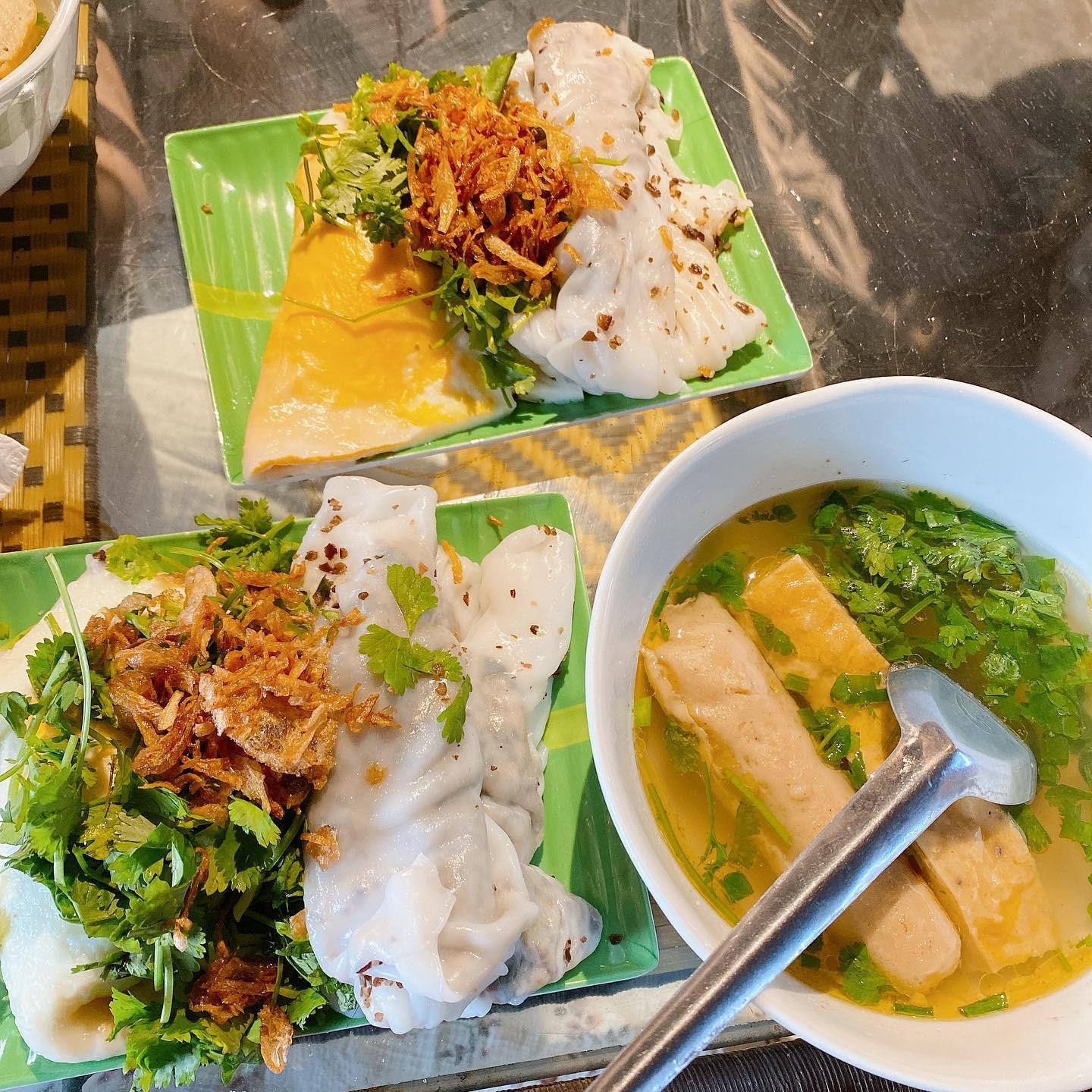 Dong Van Old Quarter Banh Cuon served with simmered bone broth instead of fish sauce.  Photo: Ha Giang Electronic Information Page