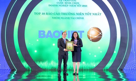  Bảo Việt đạt số điểm cao nhất và được vinh danh Top 10 Báo cáo thường niên tốt nhất trong nhóm ngành Tài chính. Ảnh: BV
