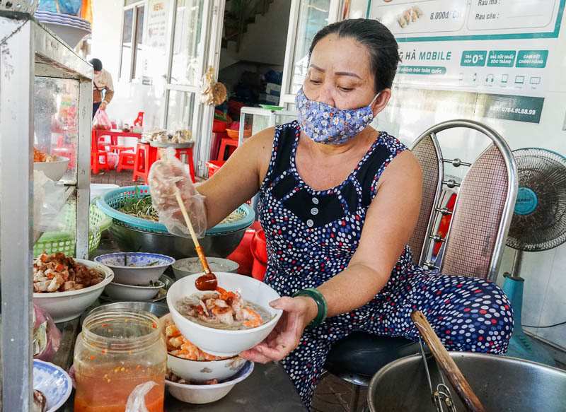 Return to Soc Trang to enjoy the record-breaking noodle soup specialties