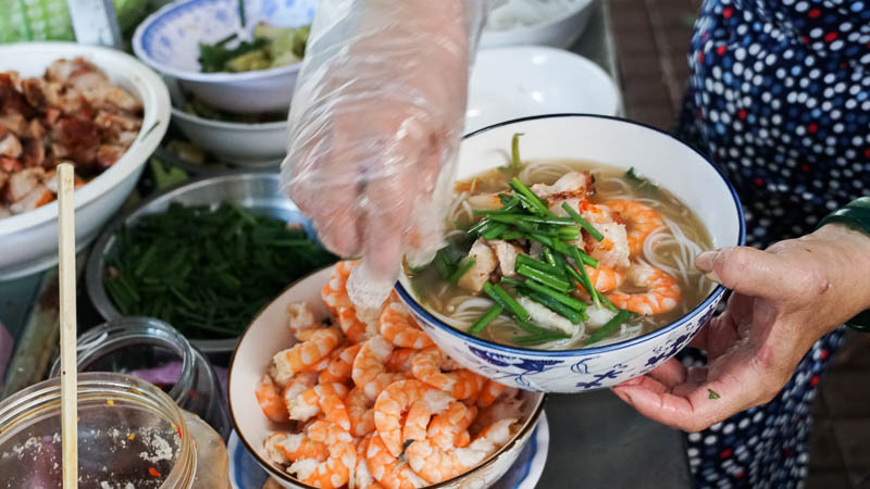 Noodle soup is a specialty dish of Soc Trang province.  Photo: Phuong Anh