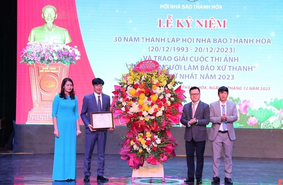 Kỷ niệm 30 năm Ngày Thành lập Hội Nhà báo tỉnh Thanh Hóa