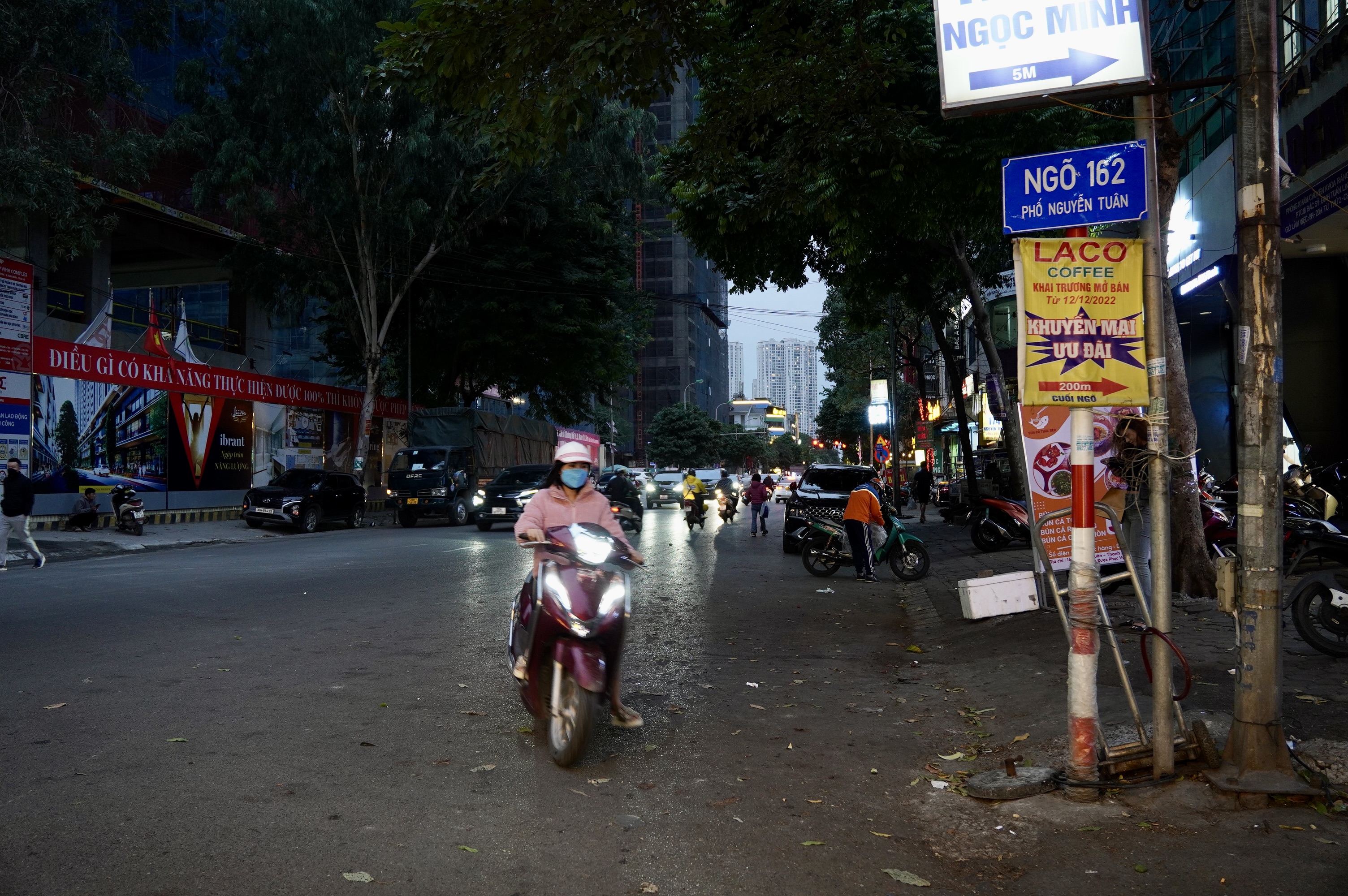 720m đường Nguyễn Tuân sẽ được mở rộng trên cơ sở đường hiện có. Ảnh: Hữu Chánh