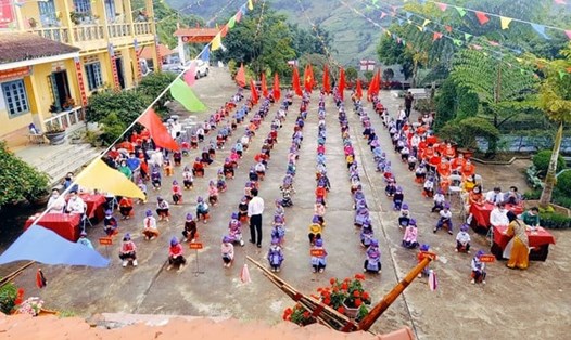 Hoàng Thu Phố 1 là điểm trường khó khăn của tỉnh Lào Cai, hầu hết học sinh là đồng bào dân tộc H'Mông. Ảnh: B.N