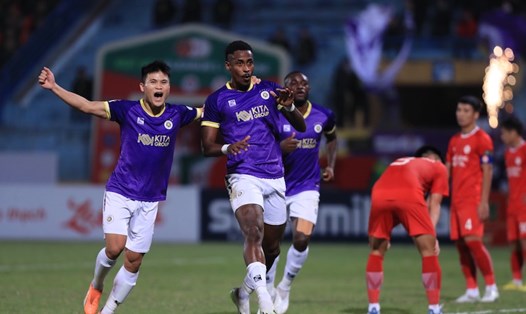 Hà Nội FC thắng trận thứ hai kể từ đầu mùa. Ảnh: Minh Dân