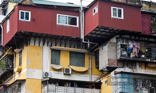 Quận Thanh Xuân (Hà Nội) đang gấp rút kiểm định chất lượng 218 nhà chung cư cũ trên địa bàn. Ảnh: Thu Giang 