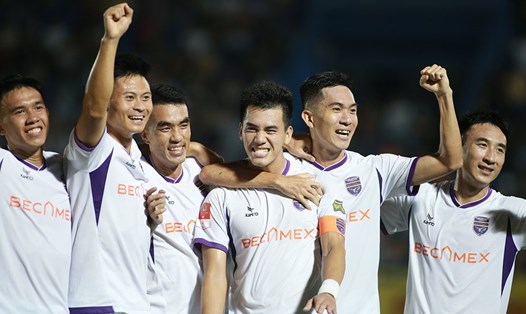 Bình Dương vươn lên dẫn đầu bảng xếp hạng V.League 2023-2024. Ảnh: Thanh Vũ