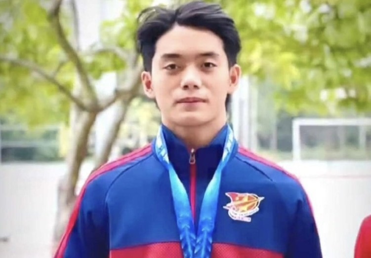 Vận động viên thể dục dụng cụ Nguyễn Minh Triết gặp chấn thương trong khi tập luyện. Ảnh: FBNV