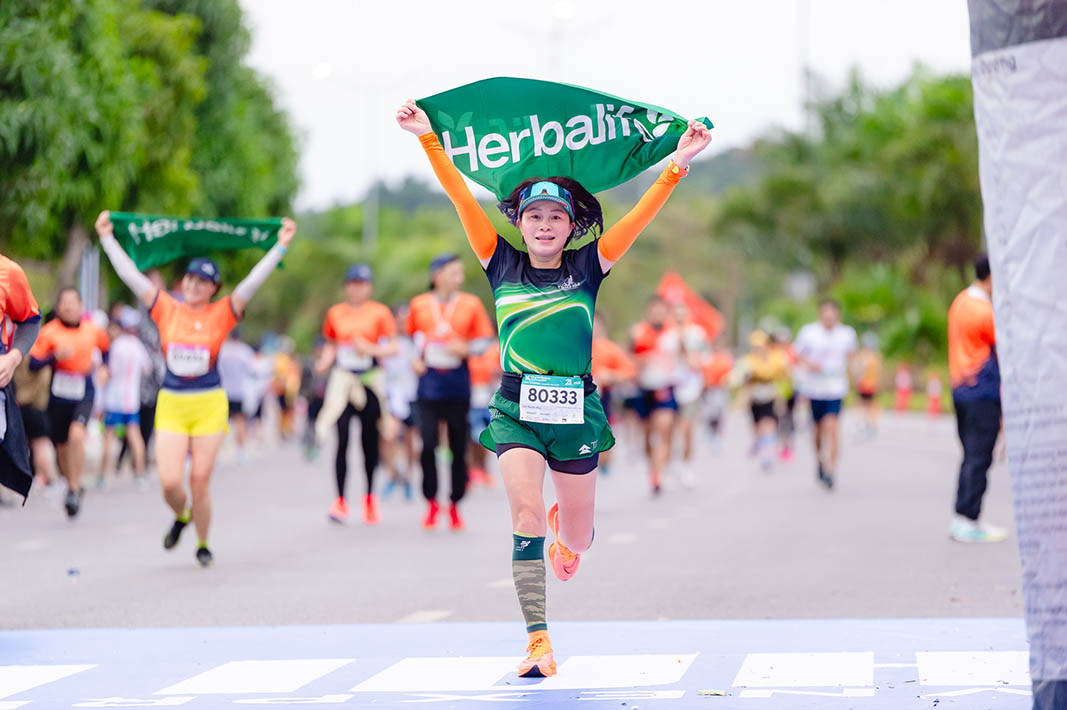 VnExpress Marathon được Herbalife Việt Nam tài trợ có số lượng người tham gia đạt hơn 11.000 trong năm 2023. Ảnh: Doanh nghiệp cung cấp