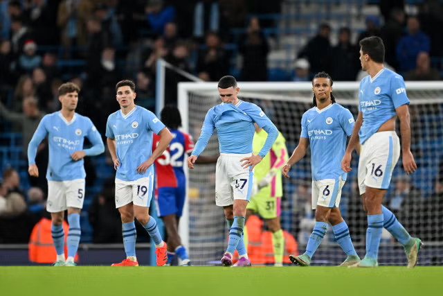 Man City để Palace cầm chân tại Premier League dù đã dẫn trước 2 bàn.   Ảnh: AFP 