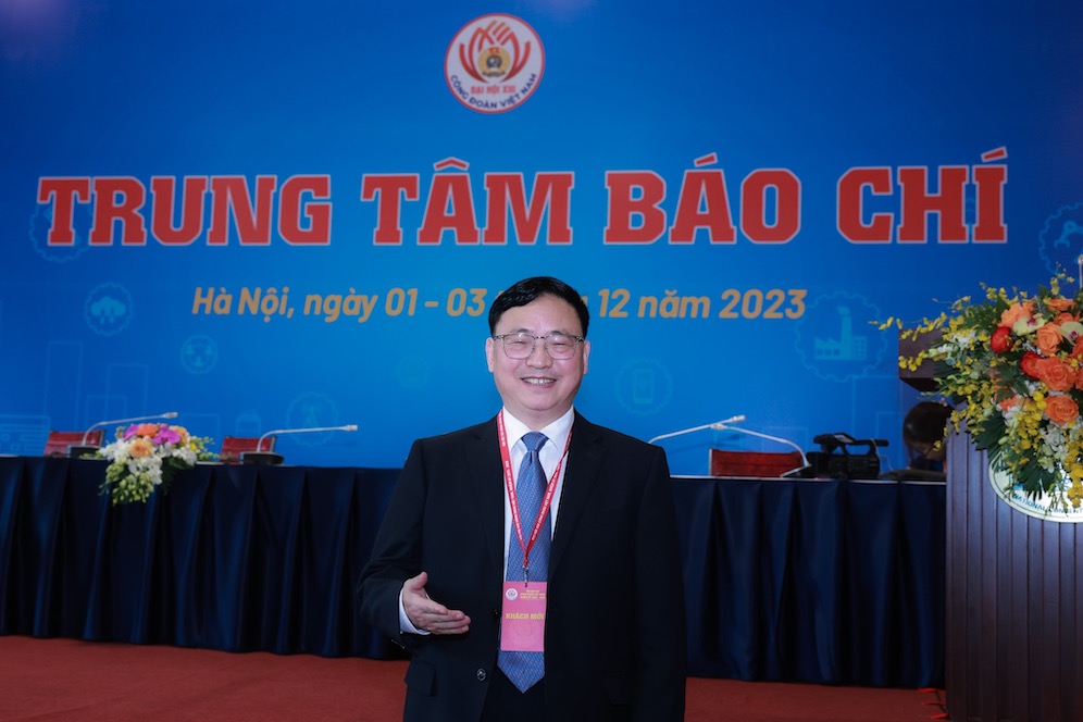 Ông Trâu Chấn -  Thư ký, Ban Thư ký Tổng Công hội Trung Quốc.