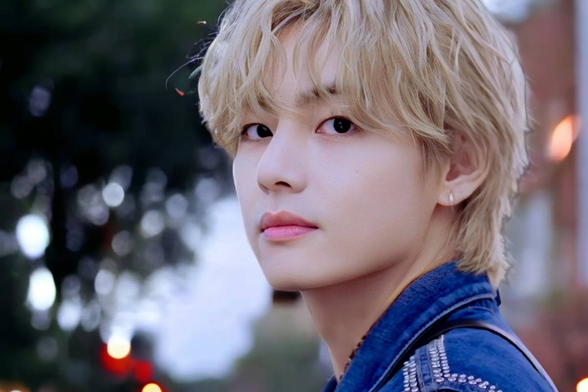 V BTS kiếm tiền khủng nhờ thù lao quảng cáo. Ảnh: Big Hit