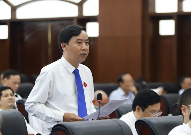 Lãnh đạo là công bộc của dân, không "như cha như mẹ" thưa ông Lê Phú Nguyện