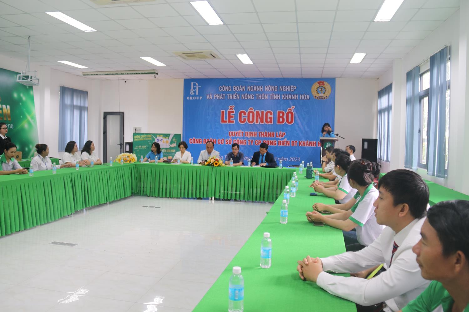 Công ty CP Rong biển DT Khánh Hòa công bố thành lập Công đoàn cơ sở. Ảnh: P.Linh
