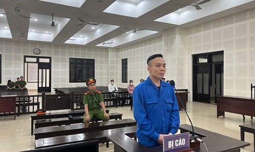 Nguyễn Thanh Quang lợi dụng mình là nhân viên nhân ngân hàng, đưa ra thông tin giả để chiếm đoạt tiền của nhiều người. Ảnh: Nguyên Thi