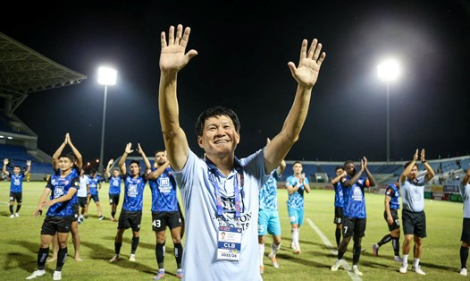 Ông Vũ Tiến Thành có thể sẽ thay thế huấn luyện viên Kiatisak nếu Hoàng Anh Gia Lai tiếp tục có kết quả không tốt. Ảnh: TP.HCM FC