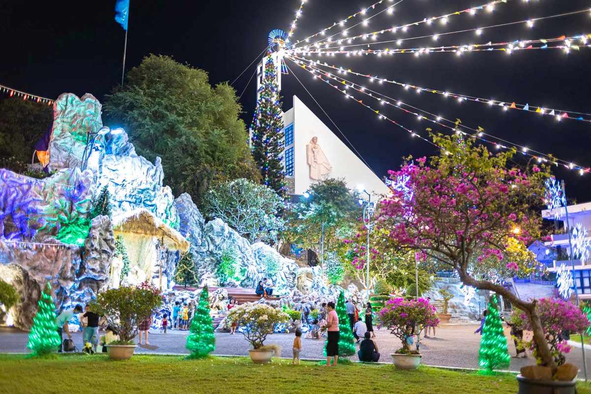 Một điểm đến ở Vũng Tàu trang trí dịp Giáng sinh để phục vụ người dân, du khách. Ảnh: Thành An