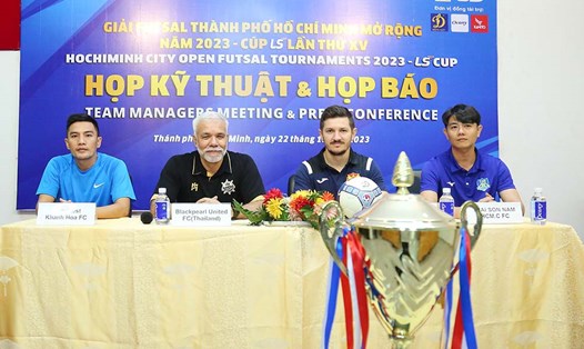 Họp báo và bốc thăm chia bảng giải futsal TPHCM mở rộng - LS Cup 2023 diễn ra trưa 22.12. Ảnh: HFF