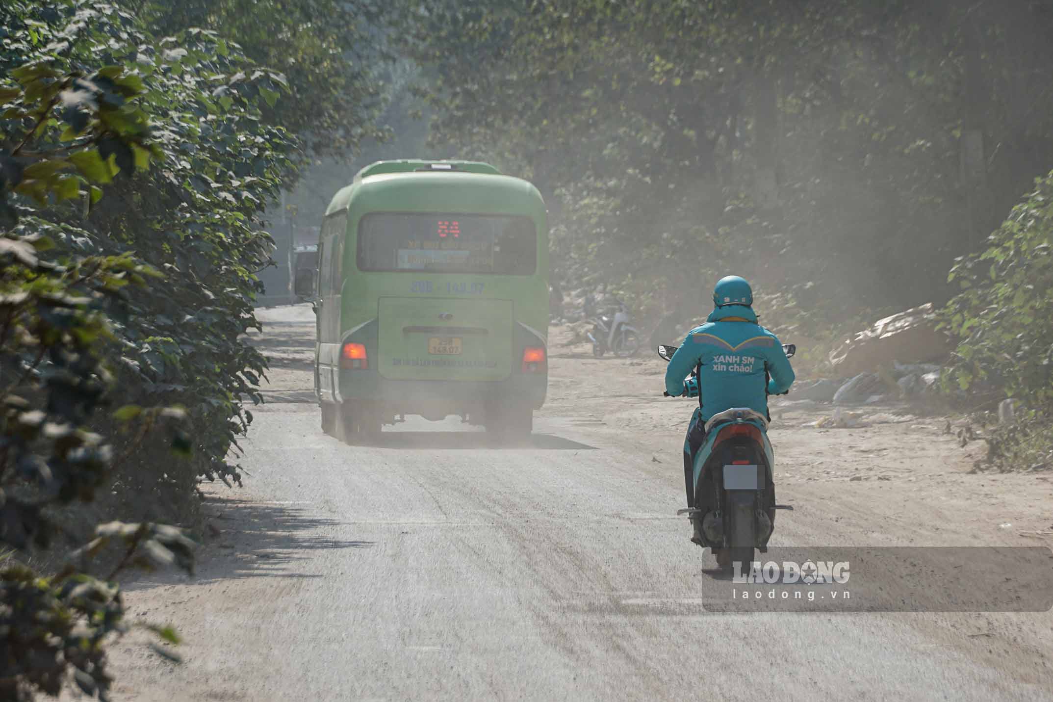 Đoạn đường Nguyễn Cảnh Dị kéo dài được mệnh danh là “con đường đau khổ” bậc nhất tại Hà Nội vì khiến việc đi lại của người dân trở nên rất khó khăn, vất vả suốt nhiều năm qua.
