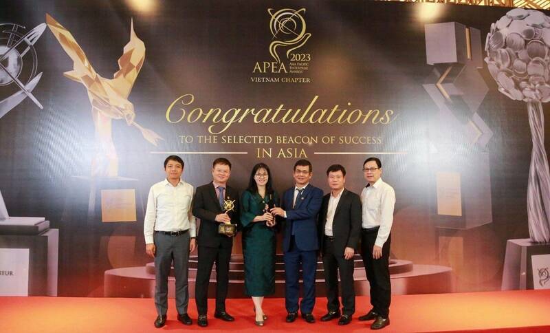                        PVTrans đón nhận giải thưởng tại APEA 2023. Ảnh: PVTrans