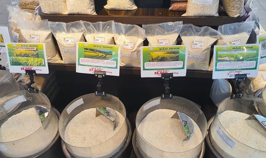 Giá gạo trong nước đang duy trì khá ổn định. Ảnh: Phan Anh