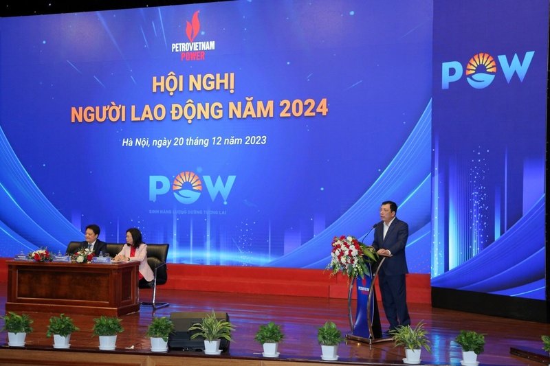 Tổng Giám đốc PV Power Lê Như Linh trình bày báo cáo kết quả SXKD năm 2023. Ảnh PV Power