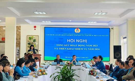 LĐLĐ tỉnh Lâm Đồng tổ chức Hội nghị tổng kết hoạt động cụm thi đua LĐLĐ các tỉnh Nam Trung Bộ và Tây Nguyên. Ảnh: Mai Hương