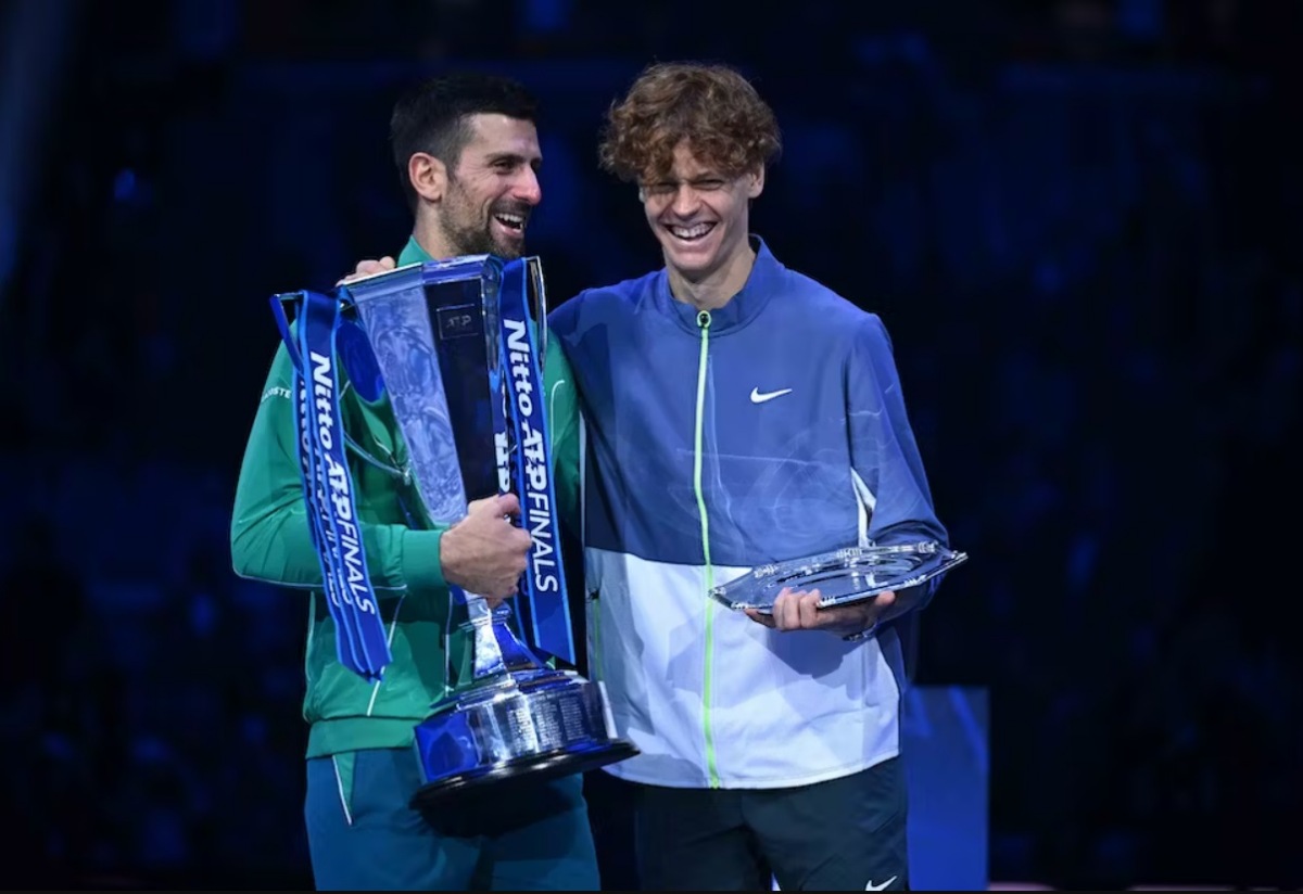 Bị Sinner đánh bại ở vòng bảng, Djokovic trả nợ ở trận cuối cùng của ATP Finals để lập kỷ lục với lần thứ 7 vô địch sự kiện này.