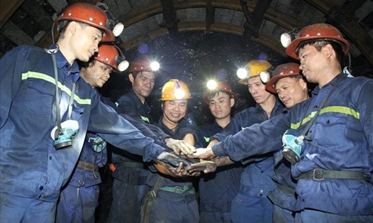 Thu nhập bình quân của công nhân ngành than đạt từ 14,9 - 15,4 triệu đồng. Ảnh: LDO