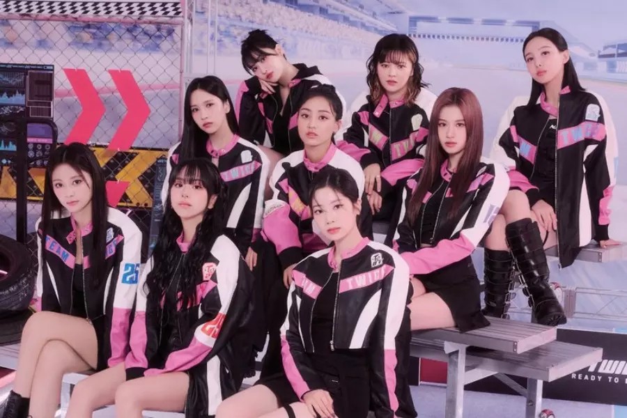 TWICE thông báo trở lại vào đầu tháng 2.2024. Ảnh: JYP 