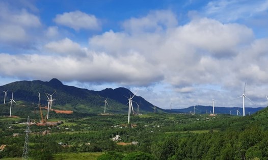 Các dự án điện gió ở xã Hướng Linh, trong đó có nhà máy điện gió Gelex. Ảnh: Hưng Thơ.