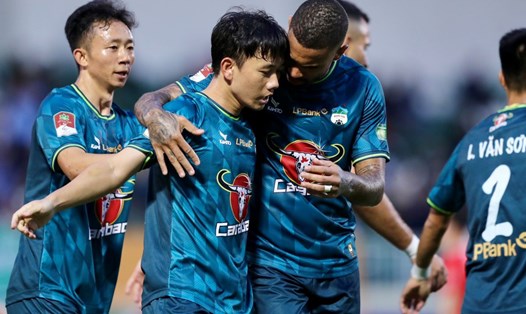 Hoàng Anh Gia Lai mới chỉ ghi 4 bàn thắng và chưa có trận thắng nào ở mùa giải 2023-2024. Ảnh: Thanh Vũ
